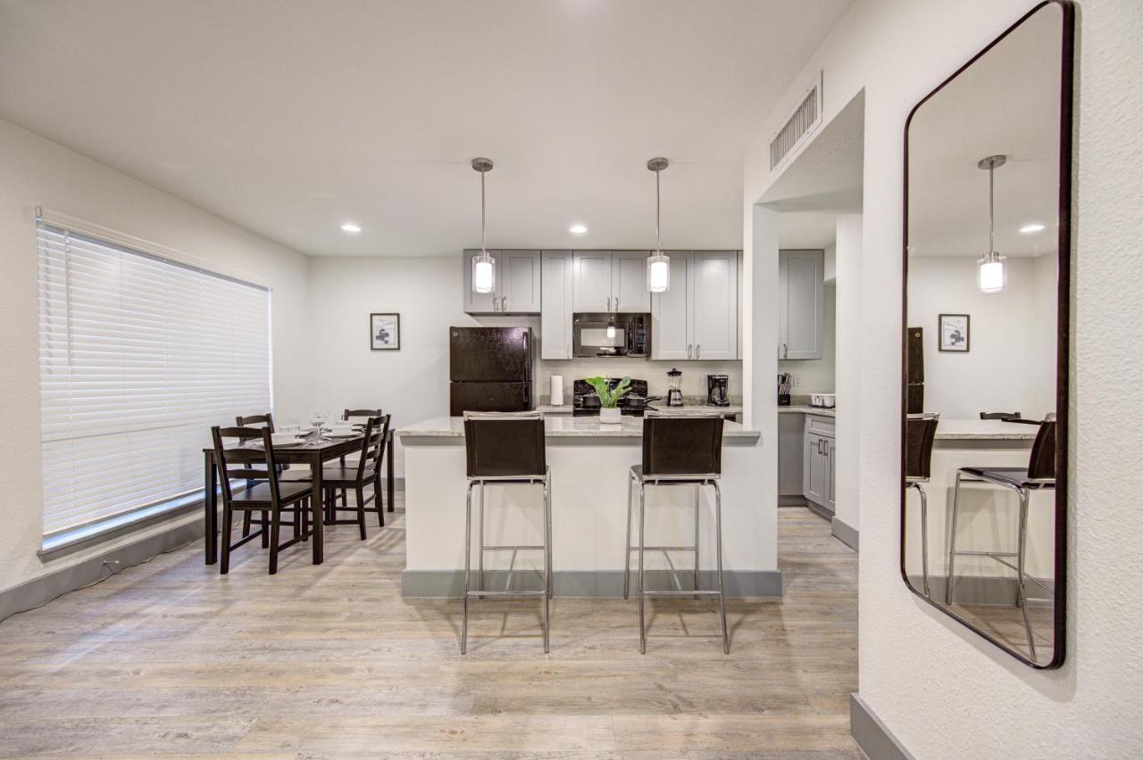 Trendy Midtown Apt, Walk To Shops & Sites, Pets Ok Houston Exteriér fotografie