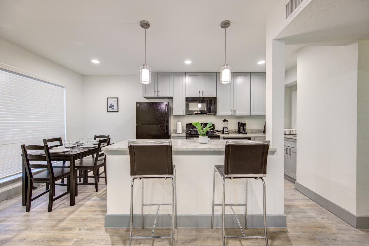 Trendy Midtown Apt, Walk To Shops & Sites, Pets Ok Houston Exteriér fotografie