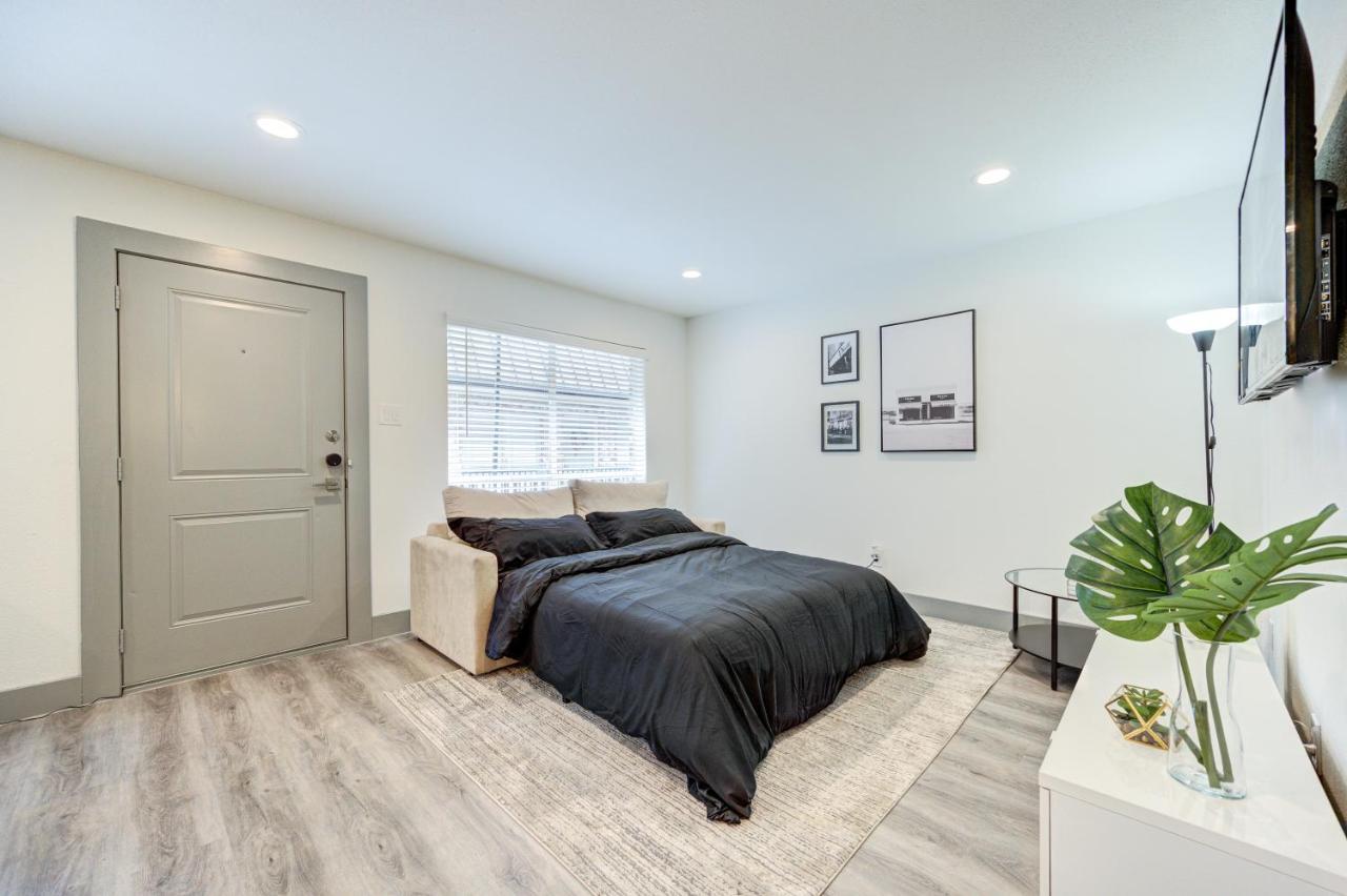 Trendy Midtown Apt, Walk To Shops & Sites, Pets Ok Houston Exteriér fotografie