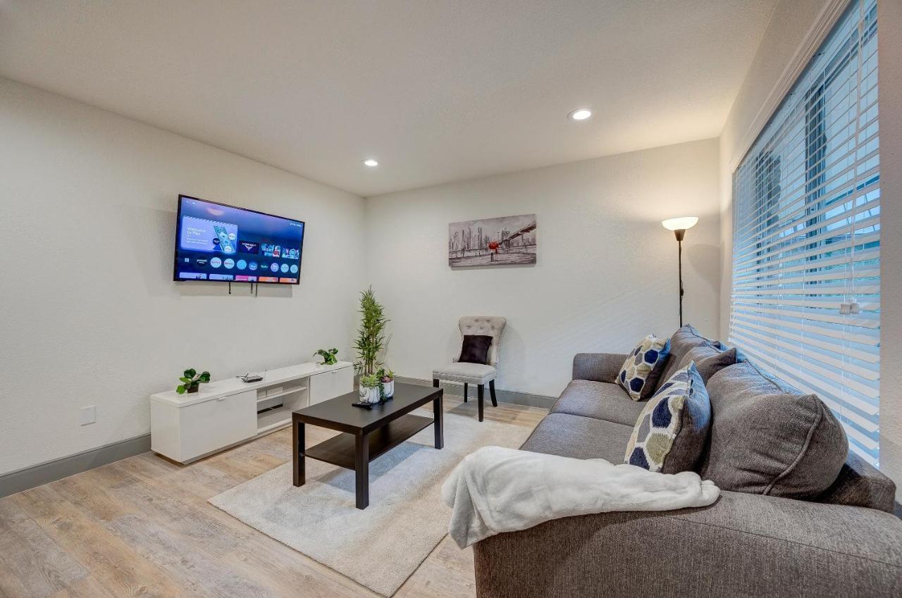 Trendy Midtown Apt, Walk To Shops & Sites, Pets Ok Houston Exteriér fotografie