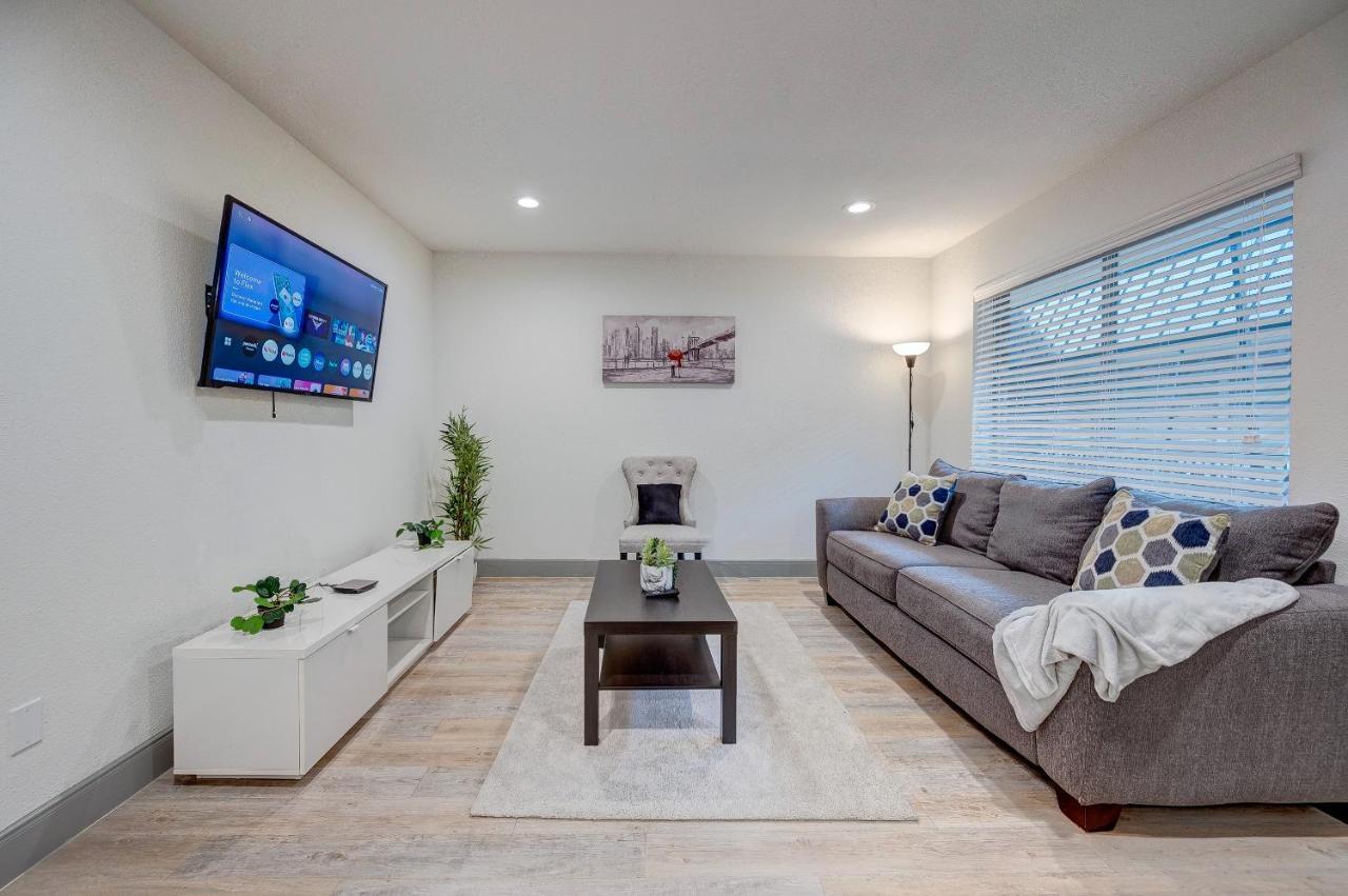 Trendy Midtown Apt, Walk To Shops & Sites, Pets Ok Houston Exteriér fotografie
