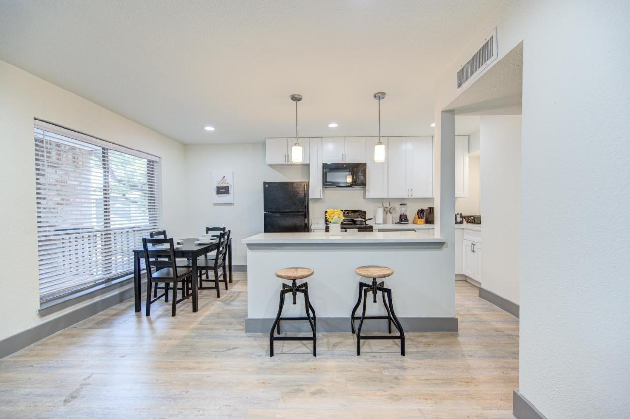 Trendy Midtown Apt, Walk To Shops & Sites, Pets Ok Houston Exteriér fotografie